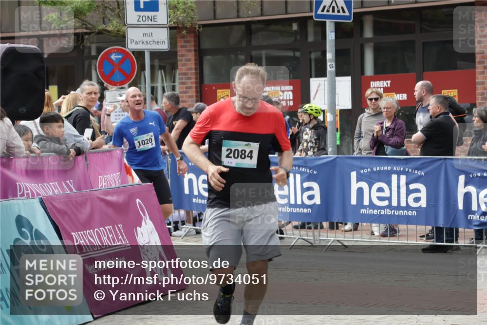 10.05.2026 - 8. Wedeler Halbmarathon Yannick Fuchs http://msf.ph/oto/9734051 10.05.2026 11:51:31 Ziel 1020, 2084 meine-sportfotos.de