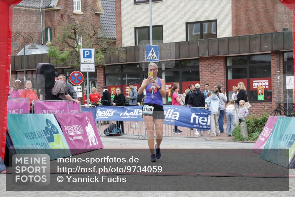 10.05.2026 - 8. Wedeler Halbmarathon Yannick Fuchs http://msf.ph/oto/9734059 10.05.2026 12:37:07 Ziel 2189 meine-sportfotos.de