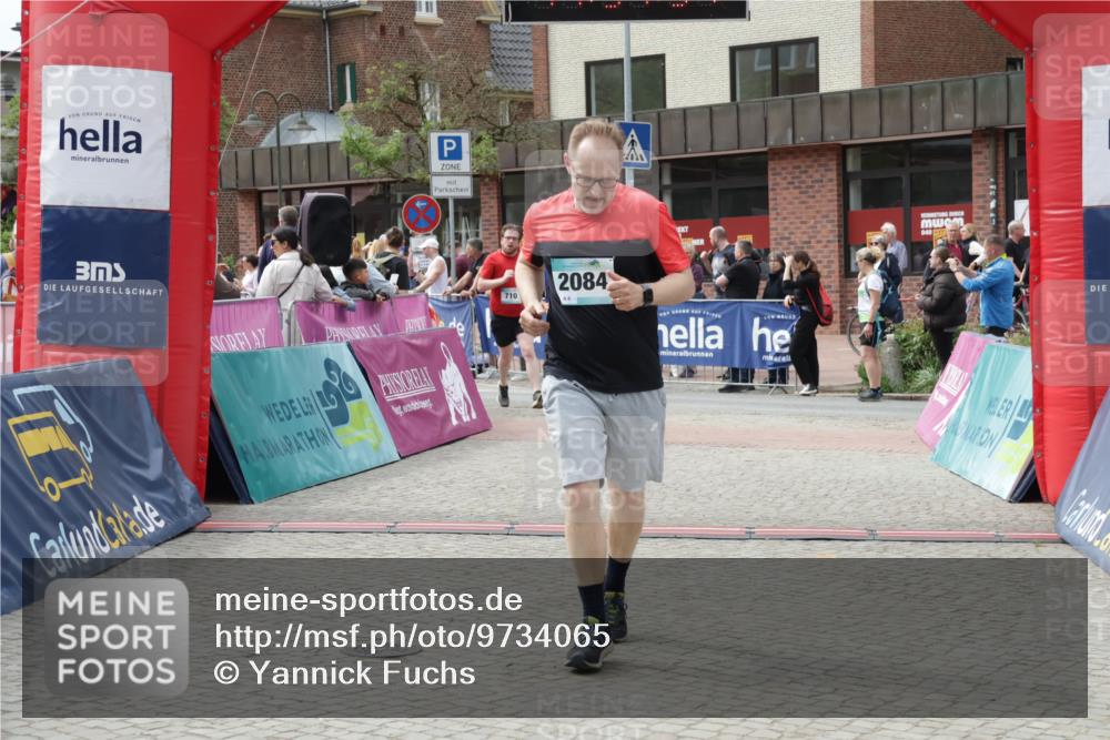 10.05.2026 - 8. Wedeler Halbmarathon Yannick Fuchs http://msf.ph/oto/9734065 10.05.2026 11:51:33 Ziel 710, 1020, 2084 meine-sportfotos.de