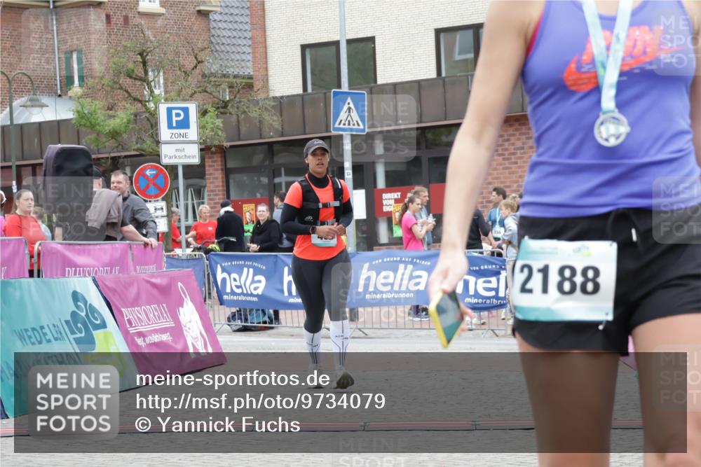 10.05.2026 - 8. Wedeler Halbmarathon Yannick Fuchs http://msf.ph/oto/9734079 10.05.2026 12:37:14 Ziel 499 meine-sportfotos.de