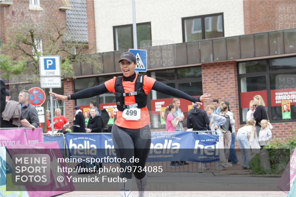 10.05.2026 - 8. Wedeler Halbmarathon Yannick Fuchs http://msf.ph/oto/9734085 10.05.2026 12:37:15 Ziel 499 meine-sportfotos.de