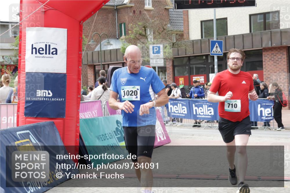 10.05.2026 - 8. Wedeler Halbmarathon Yannick Fuchs http://msf.ph/oto/9734091 10.05.2026 11:51:36 Ziel 710, 1020, 2084 meine-sportfotos.de