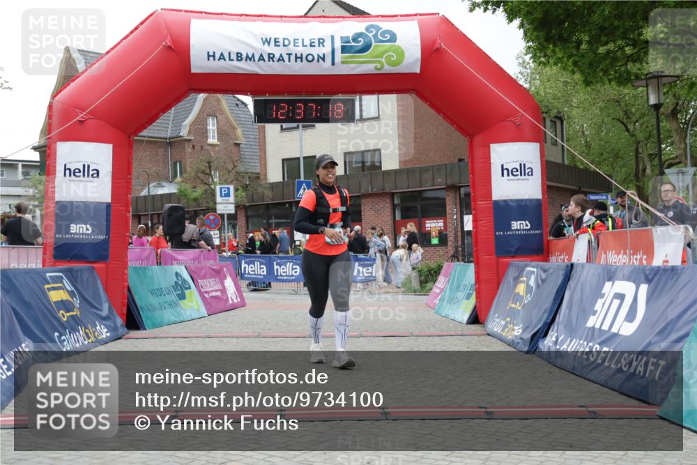 10.05.2026 - 8. Wedeler Halbmarathon Yannick Fuchs http://msf.ph/oto/9734100 10.05.2026 12:37:16 Ziel 499 meine-sportfotos.de