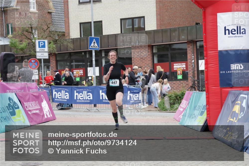 10.05.2026 - 8. Wedeler Halbmarathon Yannick Fuchs http://msf.ph/oto/9734124 10.05.2026 12:37:24 Ziel 104 meine-sportfotos.de
