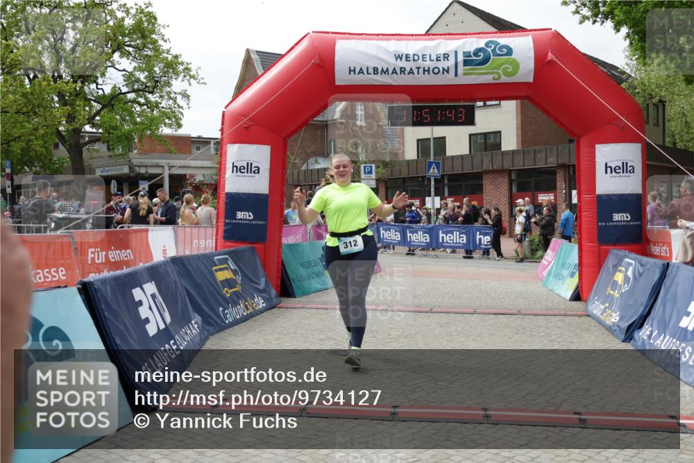 10.05.2026 - 8. Wedeler Halbmarathon Yannick Fuchs http://msf.ph/oto/9734127 10.05.2026 11:51:41 Ziel 312, 710 meine-sportfotos.de