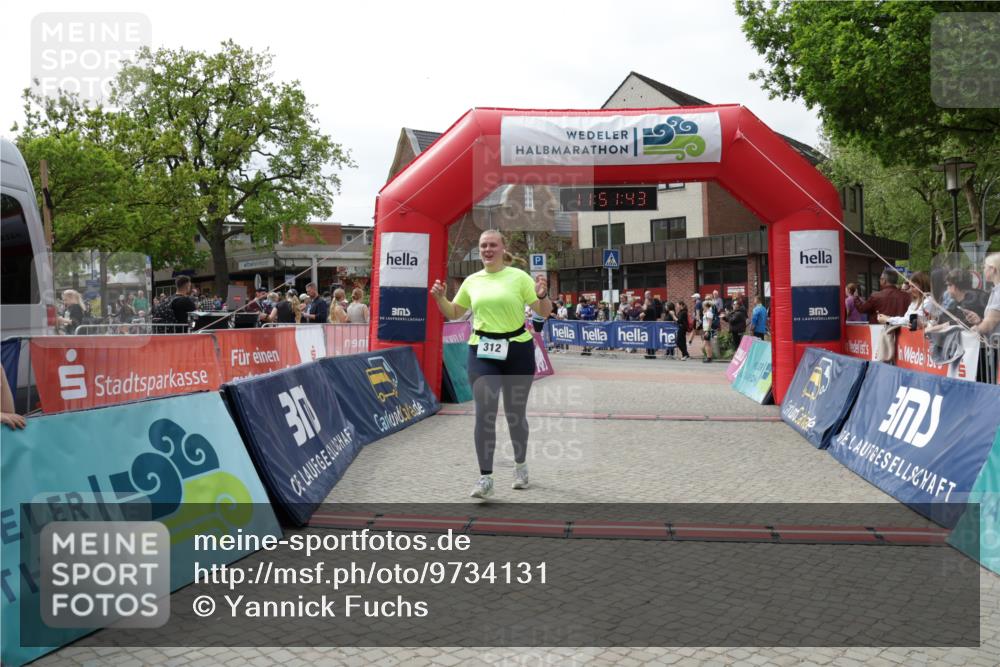10.05.2026 - 8. Wedeler Halbmarathon Yannick Fuchs http://msf.ph/oto/9734131 10.05.2026 11:51:42 Ziel 282, 312, 710 meine-sportfotos.de