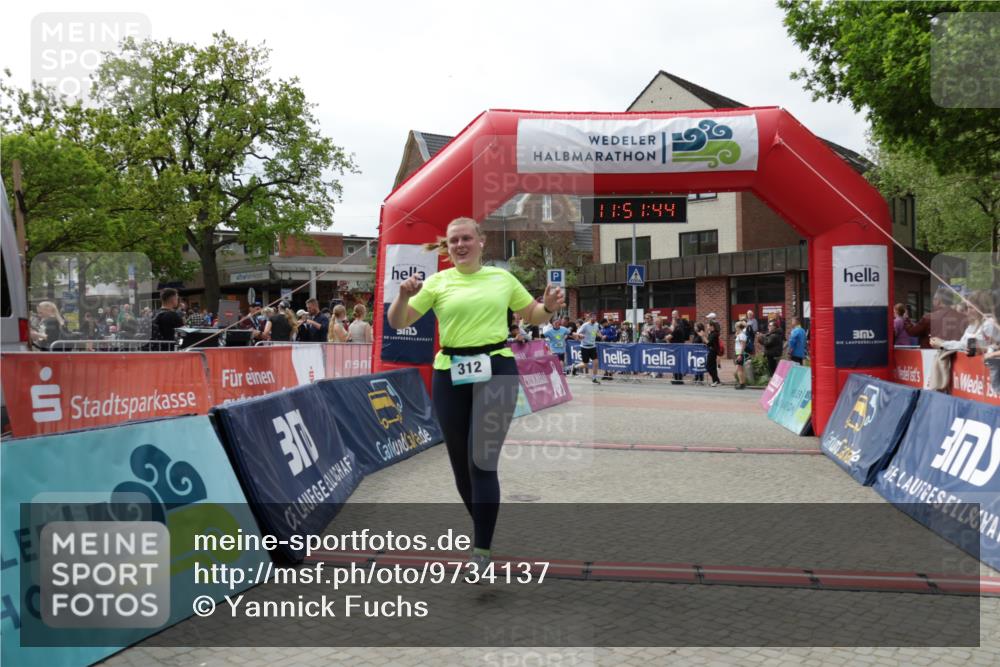 10.05.2026 - 8. Wedeler Halbmarathon Yannick Fuchs http://msf.ph/oto/9734137 10.05.2026 11:51:42 Ziel 282, 312, 710 meine-sportfotos.de