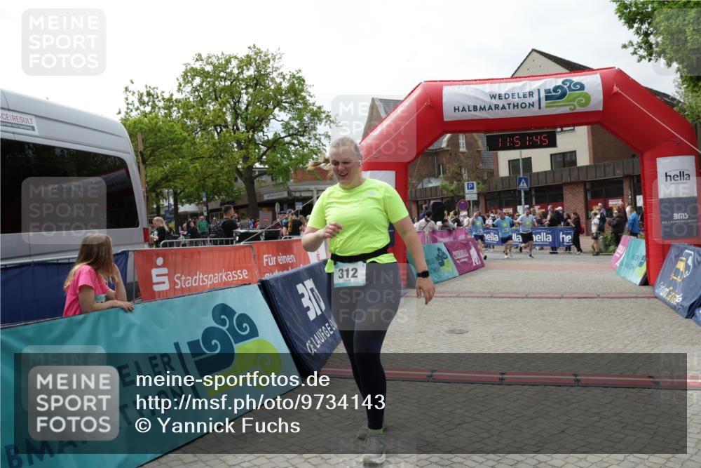 10.05.2026 - 8. Wedeler Halbmarathon Yannick Fuchs http://msf.ph/oto/9734143 10.05.2026 11:51:43 Ziel 224, 282, 312, 2108 meine-sportfotos.de