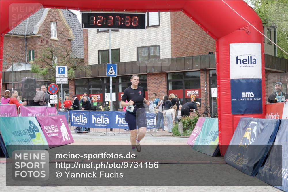 10.05.2026 - 8. Wedeler Halbmarathon Yannick Fuchs http://msf.ph/oto/9734156 10.05.2026 12:37:28 Ziel 104 meine-sportfotos.de