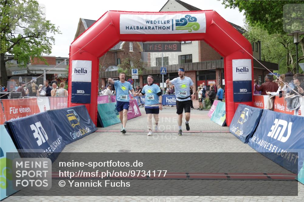 10.05.2026 - 8. Wedeler Halbmarathon Yannick Fuchs http://msf.ph/oto/9734177 10.05.2026 11:51:47 Ziel 224, 282, 312, 2108, 2191 meine-sportfotos.de