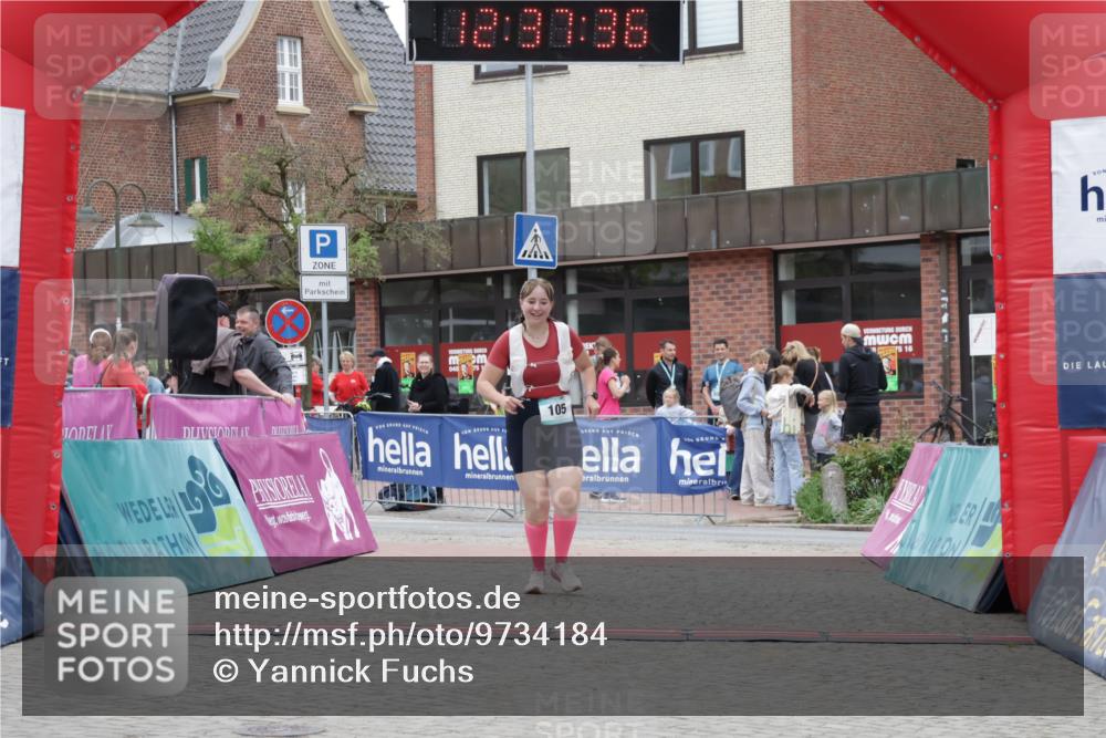 10.05.2026 - 8. Wedeler Halbmarathon Yannick Fuchs http://msf.ph/oto/9734184 10.05.2026 12:37:34 Ziel 104, 105 meine-sportfotos.de