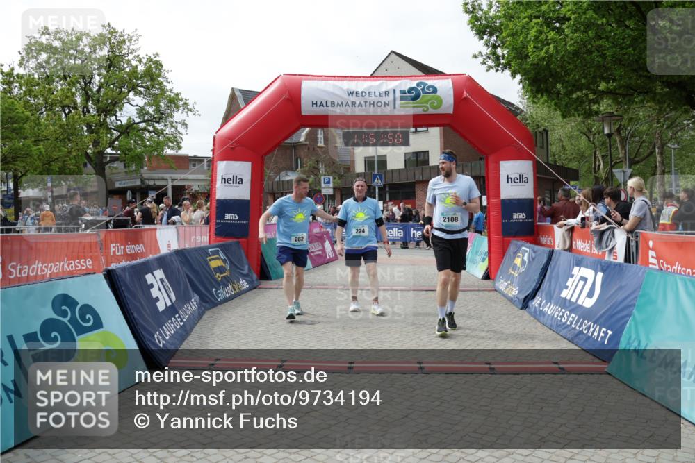 10.05.2026 - 8. Wedeler Halbmarathon Yannick Fuchs http://msf.ph/oto/9734194 10.05.2026 11:51:48 Ziel 224, 282, 2108, 2191 meine-sportfotos.de