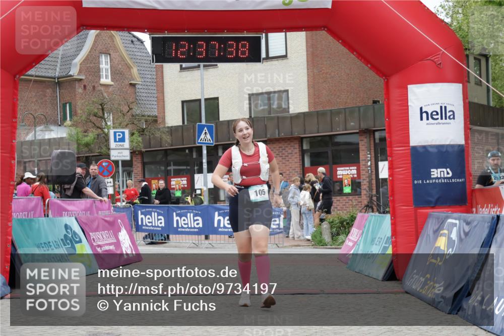 10.05.2026 - 8. Wedeler Halbmarathon Yannick Fuchs http://msf.ph/oto/9734197 10.05.2026 12:37:36 Ziel 105 meine-sportfotos.de