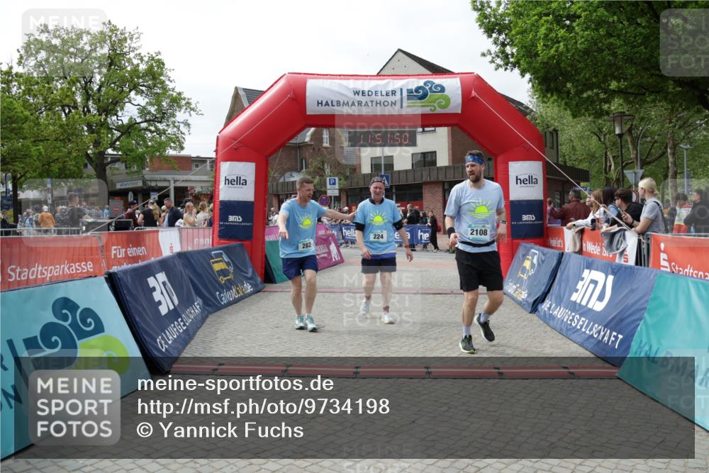 10.05.2026 - 8. Wedeler Halbmarathon Yannick Fuchs http://msf.ph/oto/9734198 10.05.2026 11:51:49 Ziel 224, 282, 489, 2108, 2191 meine-sportfotos.de