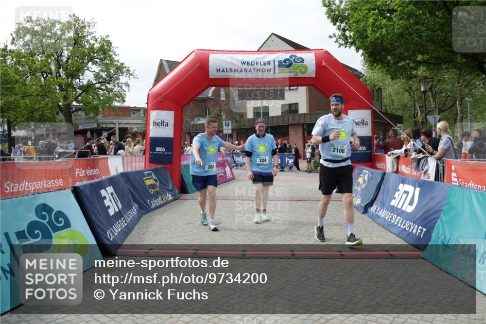 10.05.2026 - 8. Wedeler Halbmarathon Yannick Fuchs http://msf.ph/oto/9734200 10.05.2026 11:51:49 Ziel 224, 282, 489, 2108, 2191 meine-sportfotos.de