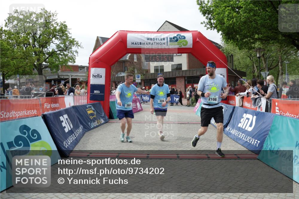 10.05.2026 - 8. Wedeler Halbmarathon Yannick Fuchs http://msf.ph/oto/9734202 10.05.2026 11:51:49 Ziel 224, 282, 489, 2108, 2191 meine-sportfotos.de