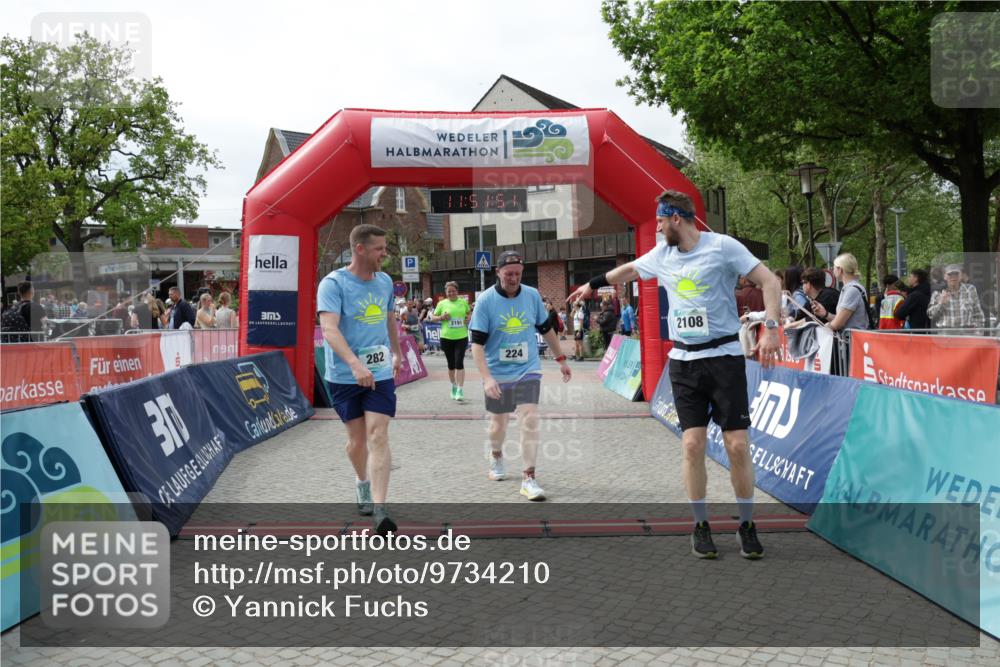 10.05.2026 - 8. Wedeler Halbmarathon Yannick Fuchs http://msf.ph/oto/9734210 10.05.2026 11:51:50 Ziel 224, 282, 489, 2108, 2191 meine-sportfotos.de