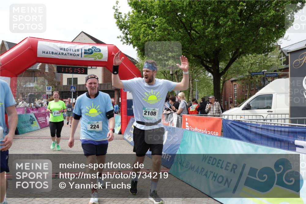10.05.2026 - 8. Wedeler Halbmarathon Yannick Fuchs http://msf.ph/oto/9734219 10.05.2026 11:51:51 Ziel 224, 282, 489, 2108, 2191 meine-sportfotos.de