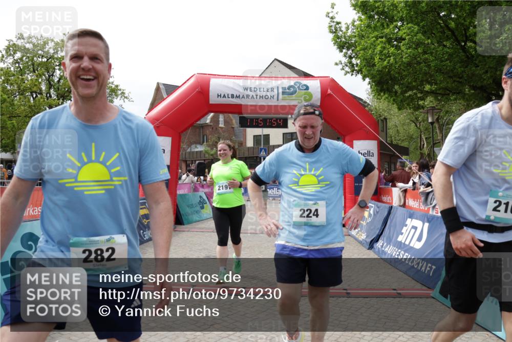 10.05.2026 - 8. Wedeler Halbmarathon Yannick Fuchs http://msf.ph/oto/9734230 10.05.2026 11:51:52 Ziel 224, 282, 489, 675, 676, 2108, 2191 meine-sportfotos.de