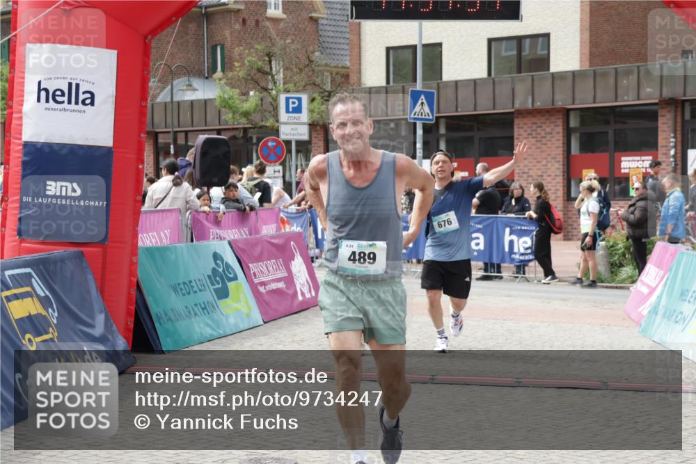10.05.2026 - 8. Wedeler Halbmarathon Yannick Fuchs http://msf.ph/oto/9734247 10.05.2026 11:51:55 Ziel 489, 652, 675, 676, 2191 meine-sportfotos.de