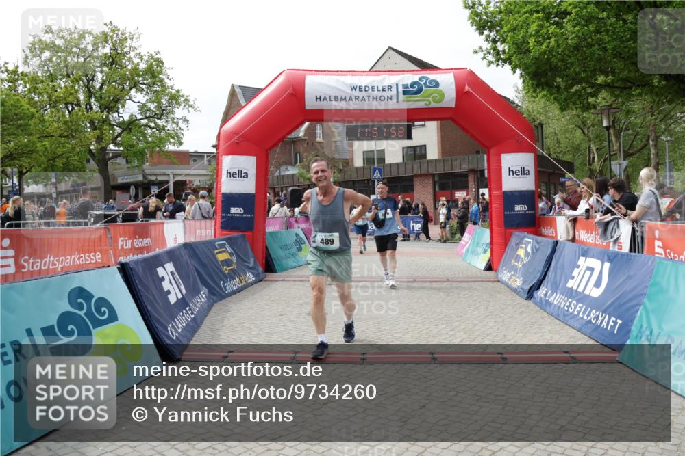 10.05.2026 - 8. Wedeler Halbmarathon Yannick Fuchs http://msf.ph/oto/9734260 10.05.2026 11:51:56 Ziel 489, 652, 675, 676, 2191 meine-sportfotos.de