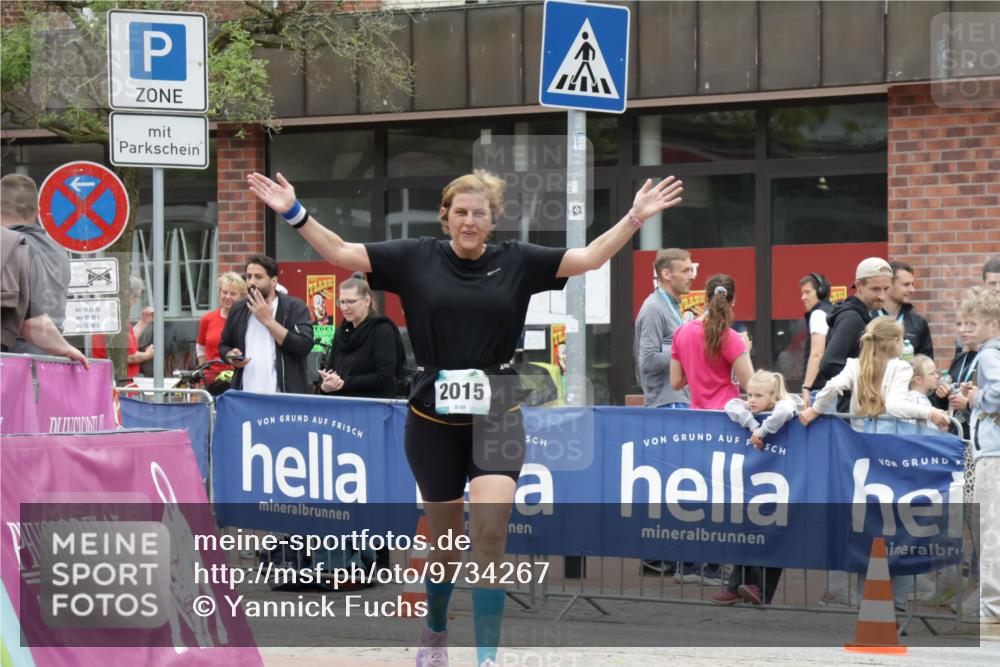 10.05.2026 - 8. Wedeler Halbmarathon Yannick Fuchs http://msf.ph/oto/9734267 10.05.2026 12:38:54 Ziel 2015 meine-sportfotos.de