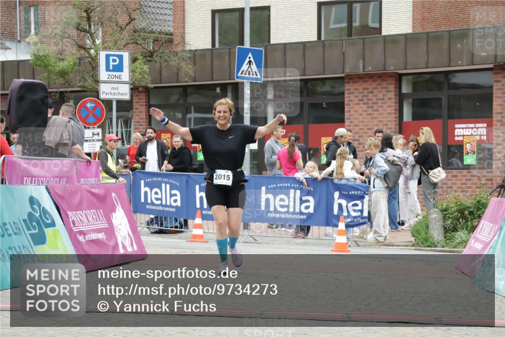 10.05.2026 - 8. Wedeler Halbmarathon Yannick Fuchs http://msf.ph/oto/9734273 10.05.2026 12:38:54 Ziel 2015 meine-sportfotos.de