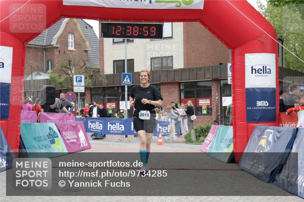 10.05.2026 - 8. Wedeler Halbmarathon Yannick Fuchs http://msf.ph/oto/9734285 10.05.2026 12:38:57 Ziel 2015 meine-sportfotos.de