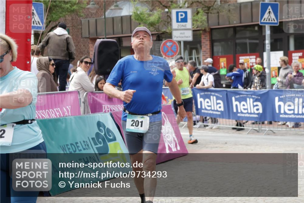 10.05.2026 - 8. Wedeler Halbmarathon Yannick Fuchs http://msf.ph/oto/9734293 10.05.2026 11:52:03 Ziel 201, 652 meine-sportfotos.de