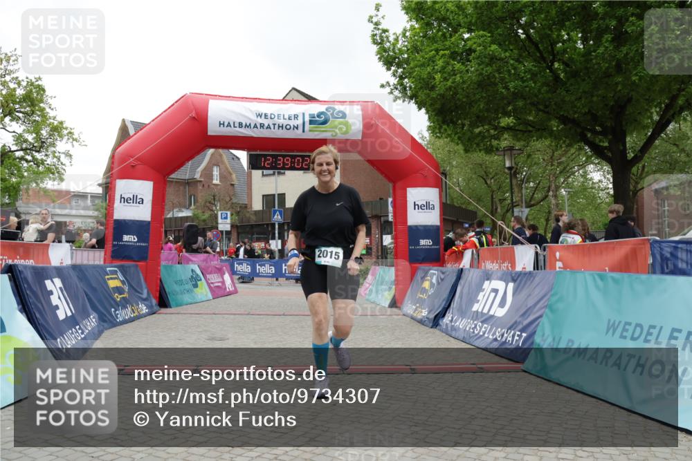 10.05.2026 - 8. Wedeler Halbmarathon Yannick Fuchs http://msf.ph/oto/9734307 10.05.2026 12:39:00 Ziel 2015 meine-sportfotos.de