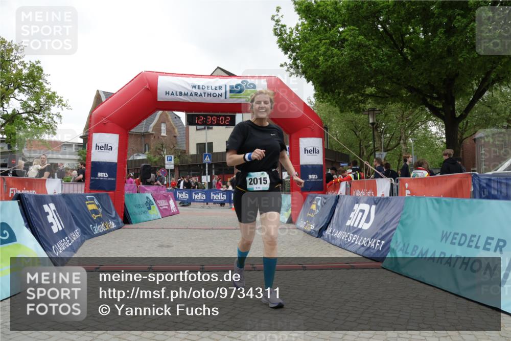 10.05.2026 - 8. Wedeler Halbmarathon Yannick Fuchs http://msf.ph/oto/9734311 10.05.2026 12:39:00 Ziel 2015 meine-sportfotos.de