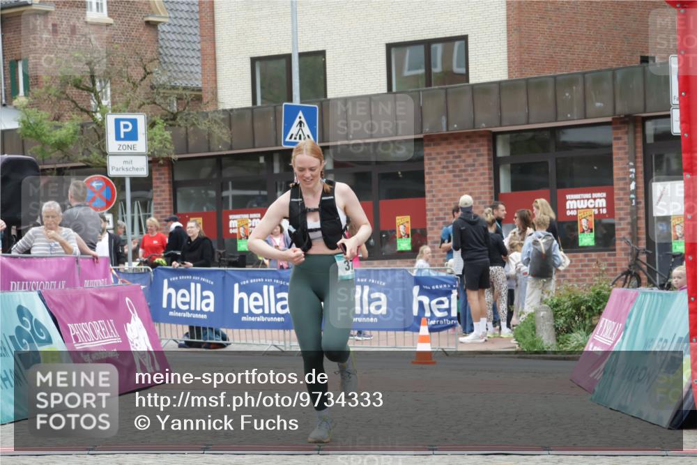 10.05.2026 - 8. Wedeler Halbmarathon Yannick Fuchs http://msf.ph/oto/9734333 10.05.2026 12:39:23 Ziel 373 meine-sportfotos.de