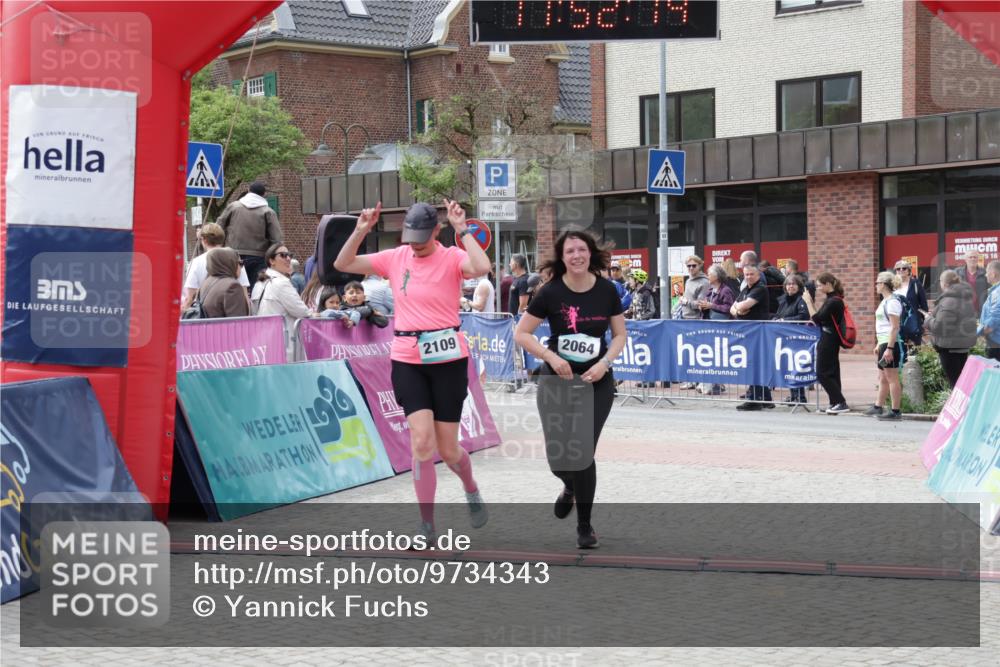 10.05.2026 - 8. Wedeler Halbmarathon Yannick Fuchs http://msf.ph/oto/9734343 10.05.2026 11:52:12 Ziel 2064, 2072, 2109 meine-sportfotos.de