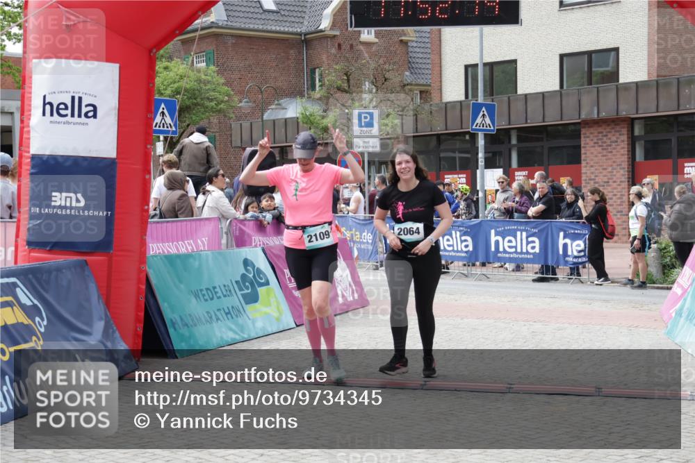 10.05.2026 - 8. Wedeler Halbmarathon Yannick Fuchs http://msf.ph/oto/9734345 10.05.2026 11:52:13 Ziel 2064, 2072, 2109 meine-sportfotos.de