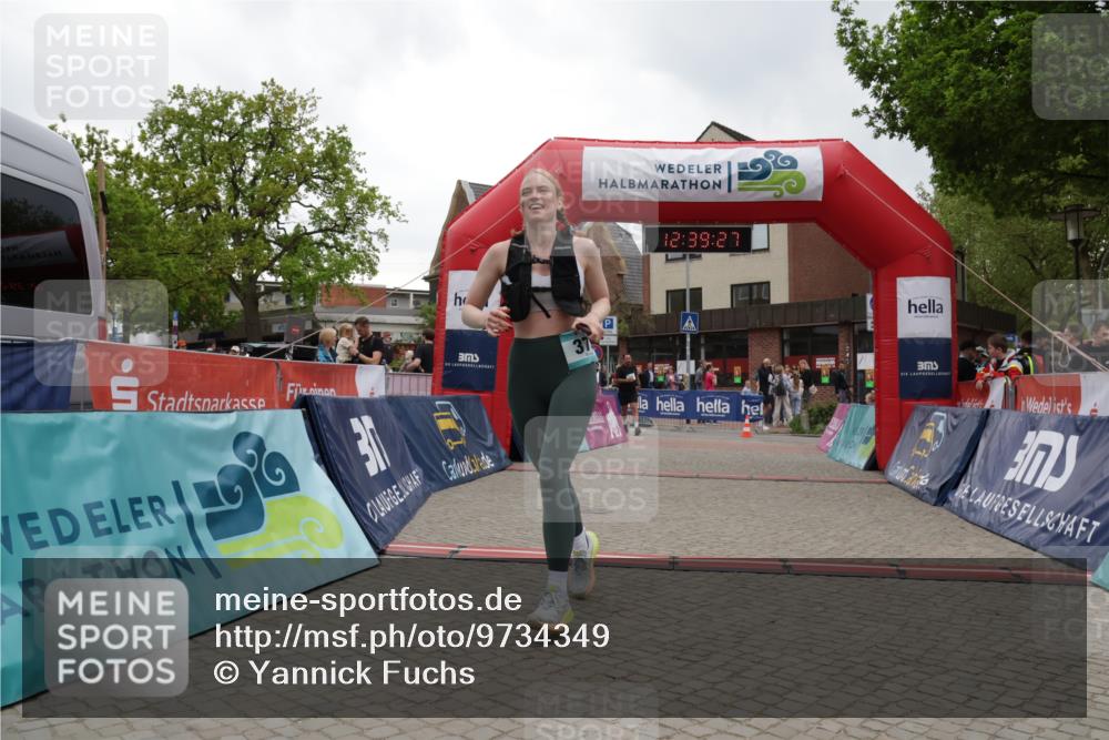 10.05.2026 - 8. Wedeler Halbmarathon Yannick Fuchs http://msf.ph/oto/9734349 10.05.2026 12:39:25 Ziel 118, 373 meine-sportfotos.de