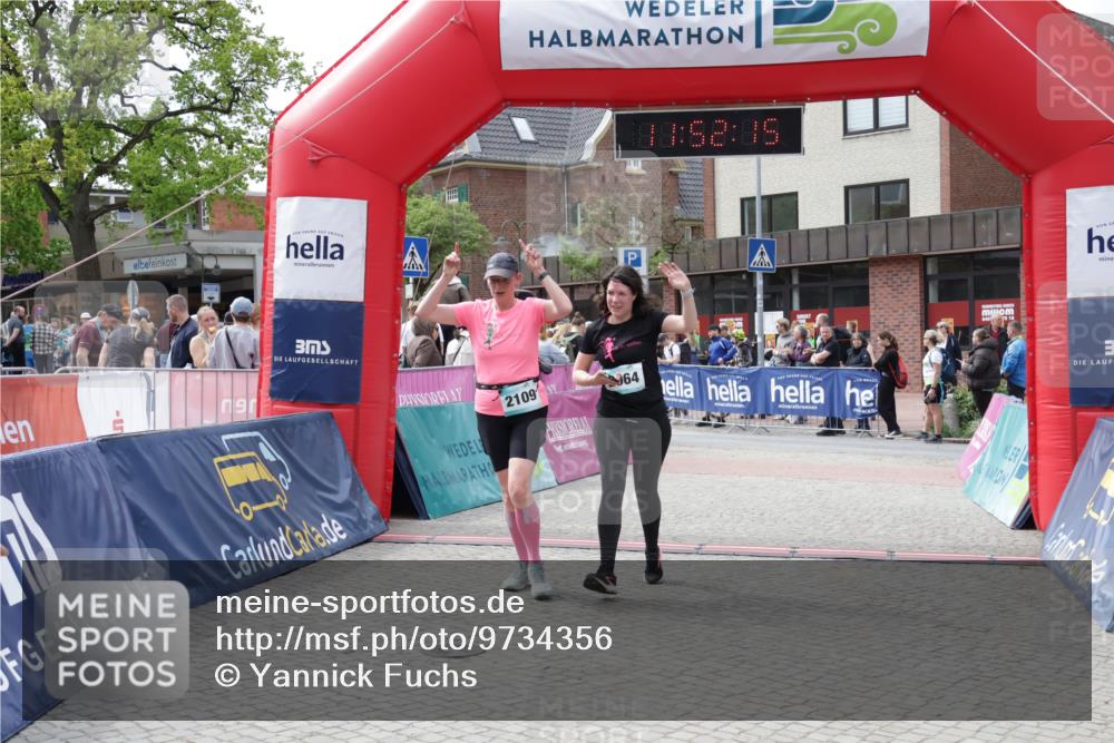 10.05.2026 - 8. Wedeler Halbmarathon Yannick Fuchs http://msf.ph/oto/9734356 10.05.2026 11:52:13 Ziel 2064, 2072, 2109 meine-sportfotos.de