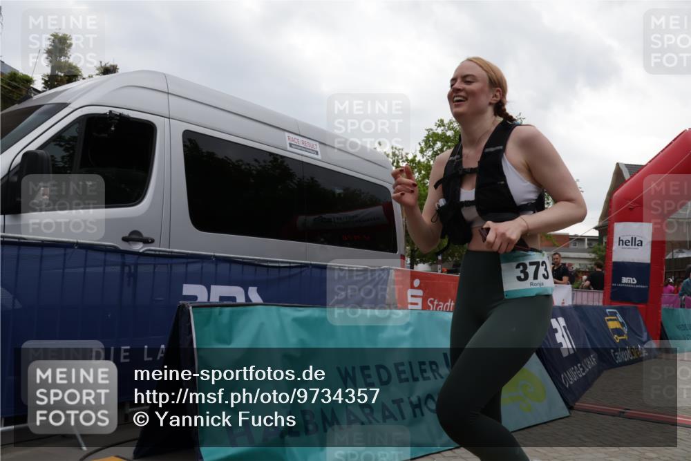 10.05.2026 - 8. Wedeler Halbmarathon Yannick Fuchs http://msf.ph/oto/9734357 10.05.2026 12:39:26 Ziel 118, 373 meine-sportfotos.de