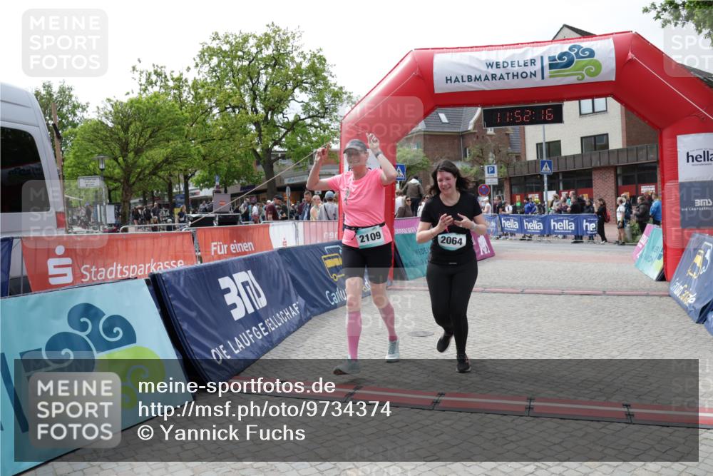 10.05.2026 - 8. Wedeler Halbmarathon Yannick Fuchs http://msf.ph/oto/9734374 10.05.2026 11:52:15 Ziel 2064, 2109 meine-sportfotos.de