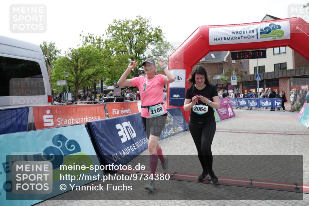 10.05.2026 - 8. Wedeler Halbmarathon Yannick Fuchs http://msf.ph/oto/9734380 10.05.2026 11:52:15 Ziel 2064, 2109 meine-sportfotos.de