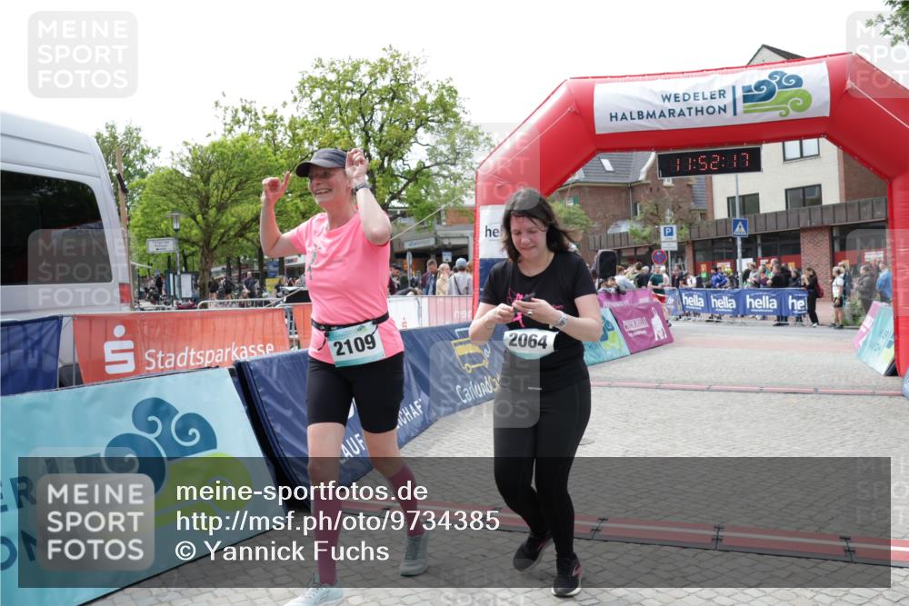 10.05.2026 - 8. Wedeler Halbmarathon Yannick Fuchs http://msf.ph/oto/9734385 10.05.2026 11:52:15 Ziel 2064, 2109 meine-sportfotos.de