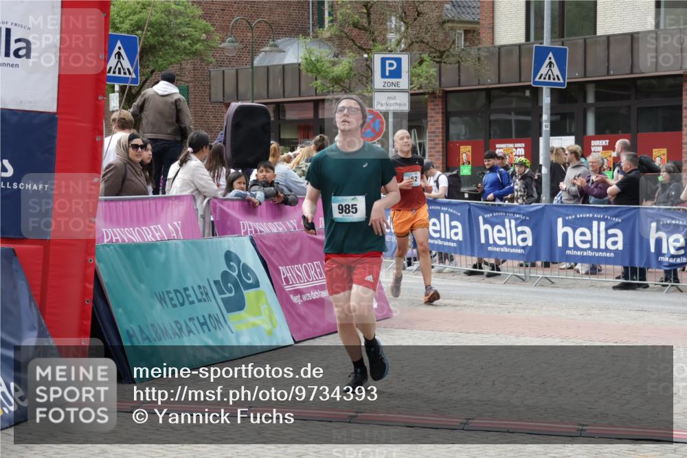10.05.2026 - 8. Wedeler Halbmarathon Yannick Fuchs http://msf.ph/oto/9734393 10.05.2026 11:52:19 Ziel 152, 985, 2064 meine-sportfotos.de