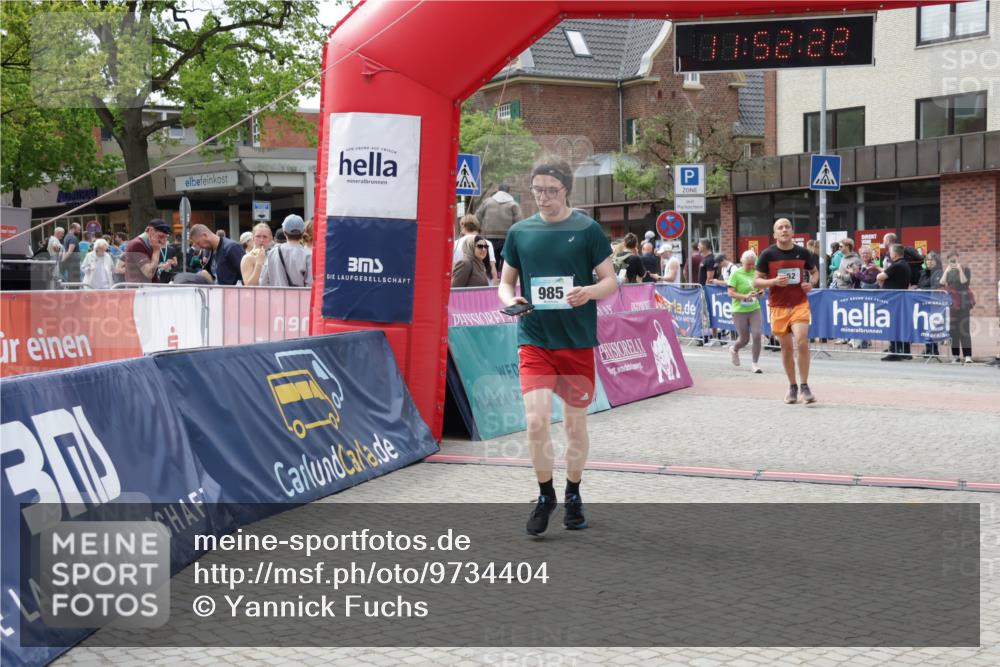 10.05.2026 - 8. Wedeler Halbmarathon Yannick Fuchs http://msf.ph/oto/9734404 10.05.2026 11:52:20 Ziel 152, 985 meine-sportfotos.de