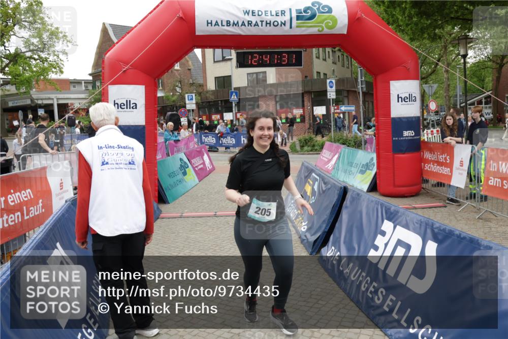 10.05.2026 - 8. Wedeler Halbmarathon Yannick Fuchs http://msf.ph/oto/9734435 10.05.2026 12:41:29 Ziel 205, 369 meine-sportfotos.de