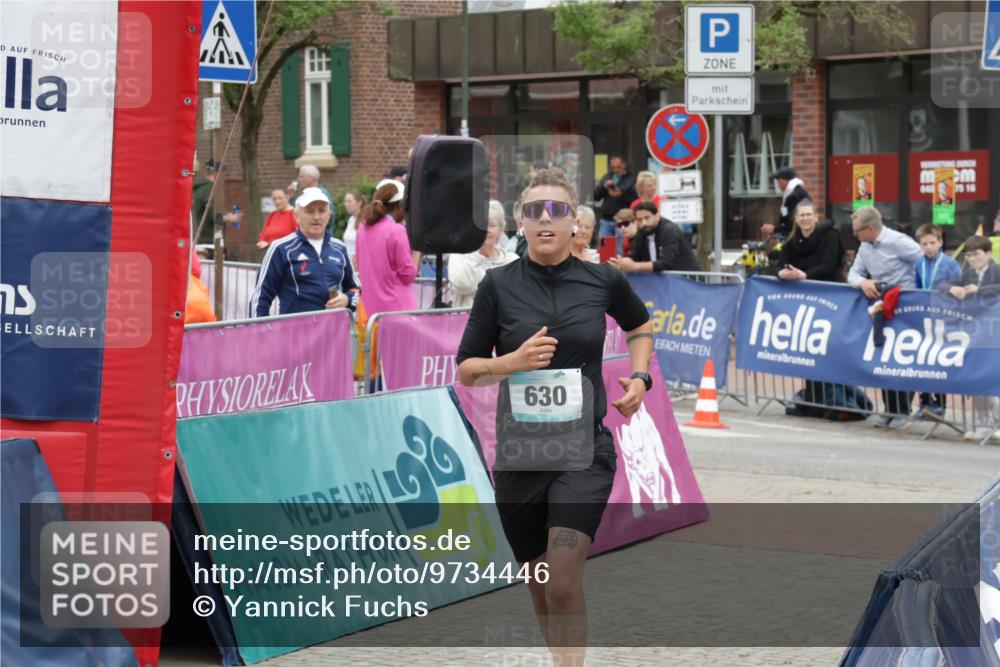 10.05.2026 - 8. Wedeler Halbmarathon Yannick Fuchs http://msf.ph/oto/9734446 10.05.2026 12:42:09 Ziel 630 meine-sportfotos.de