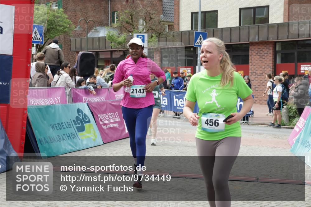 10.05.2026 - 8. Wedeler Halbmarathon Yannick Fuchs http://msf.ph/oto/9734449 10.05.2026 11:52:27 Ziel 152, 456, 715, 739, 2143 meine-sportfotos.de