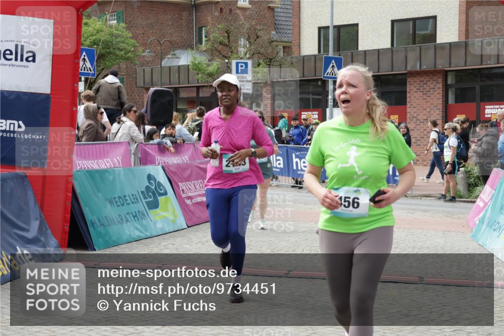 10.05.2026 - 8. Wedeler Halbmarathon Yannick Fuchs http://msf.ph/oto/9734451 10.05.2026 11:52:27 Ziel 152, 456, 715, 739, 2143 meine-sportfotos.de