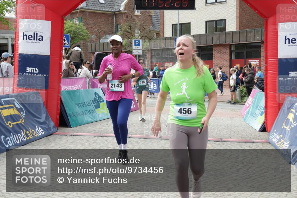 10.05.2026 - 8. Wedeler Halbmarathon Yannick Fuchs http://msf.ph/oto/9734456 10.05.2026 11:52:28 Ziel 152, 456, 715, 739, 2143 meine-sportfotos.de