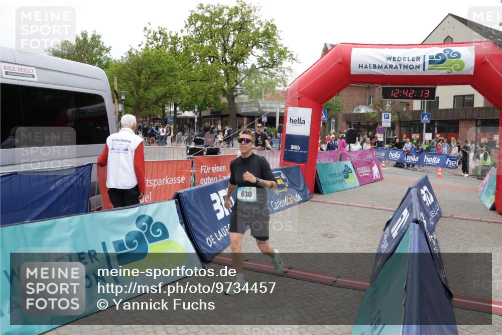 10.05.2026 - 8. Wedeler Halbmarathon Yannick Fuchs http://msf.ph/oto/9734457 10.05.2026 12:42:11 Ziel 630 meine-sportfotos.de