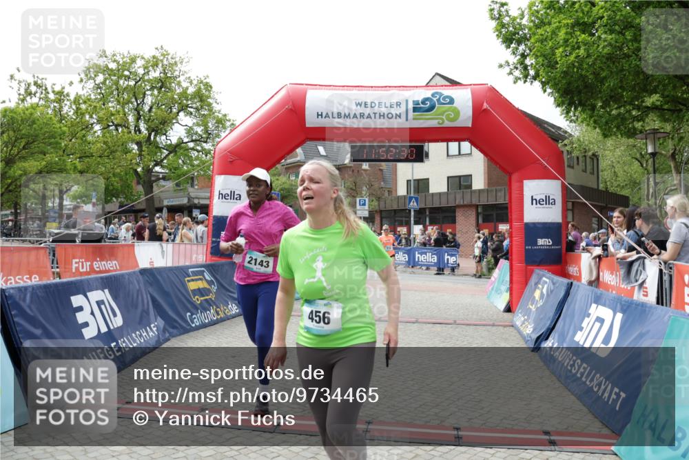 10.05.2026 - 8. Wedeler Halbmarathon Yannick Fuchs http://msf.ph/oto/9734465 10.05.2026 11:52:28 Ziel 152, 456, 715, 739, 2143 meine-sportfotos.de