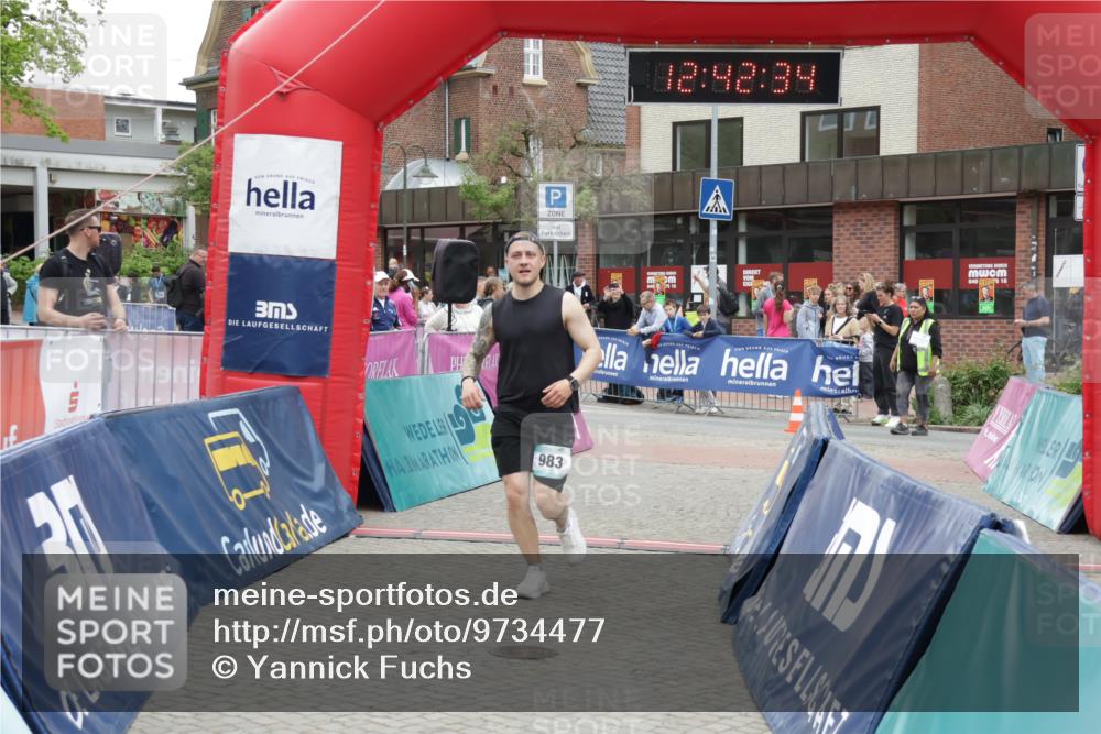 10.05.2026 - 8. Wedeler Halbmarathon Yannick Fuchs http://msf.ph/oto/9734477 10.05.2026 12:42:32 Ziel 983 meine-sportfotos.de